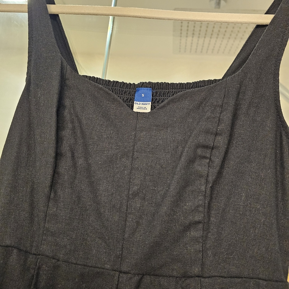 OLD NAVY - Fit & Flare Sleeveless Linen-Blend Midi Dress - Black, Size Small - Picture 6 of 7